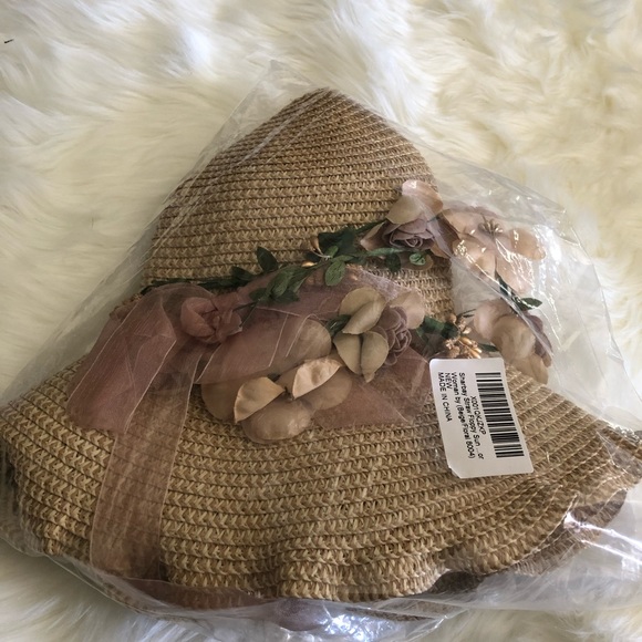 Floral Straw Floppy Hat - Picture 5 of 6